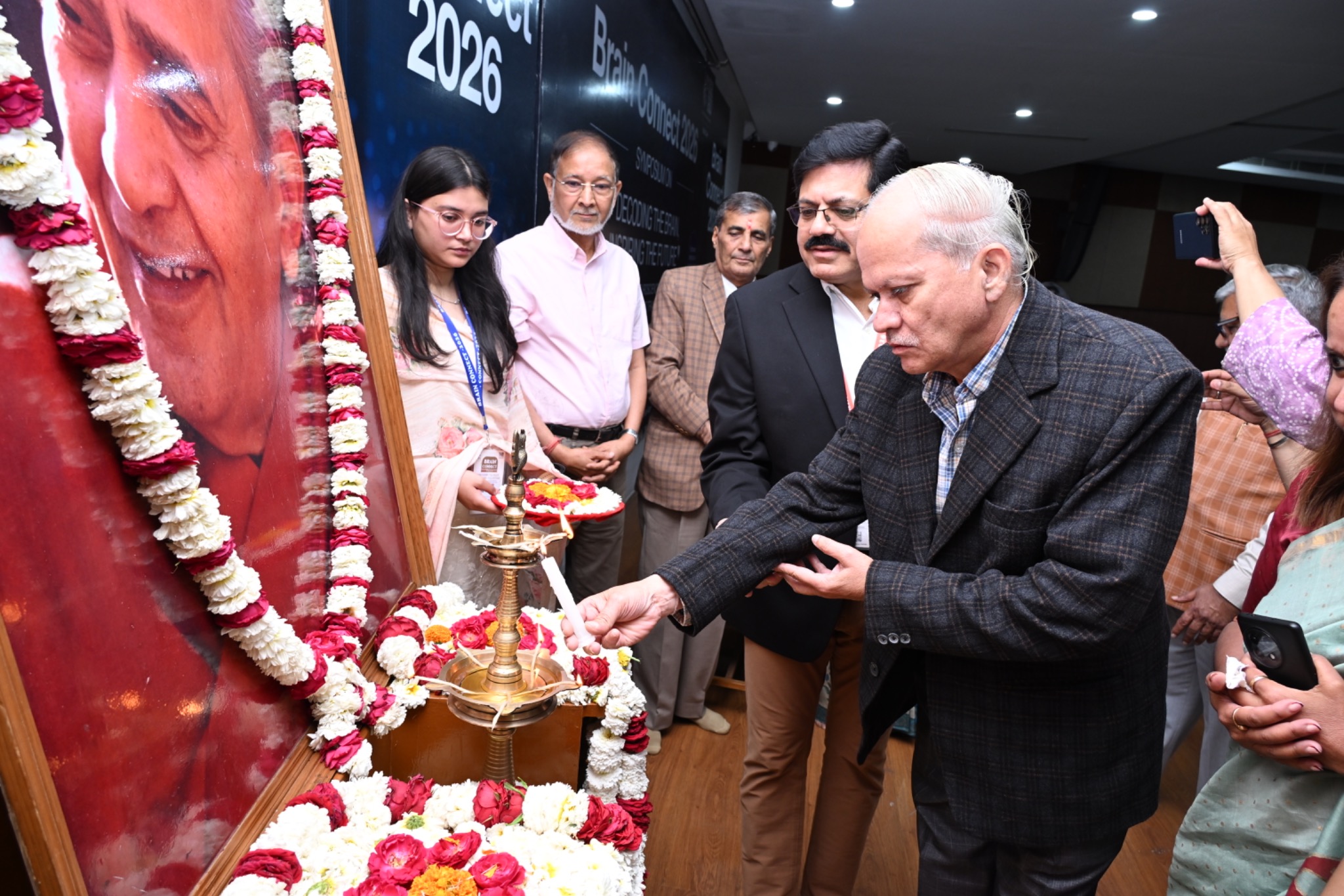 Lamp lighting ceremony during Brain Connect 2026