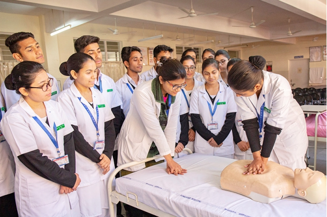 Nurse Practitioner in Critical Care (NPCC)